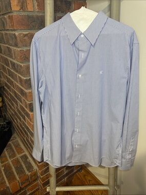Calvin Klein Men’s Classic Fit Blue White Striped Button Down Shirt Size M